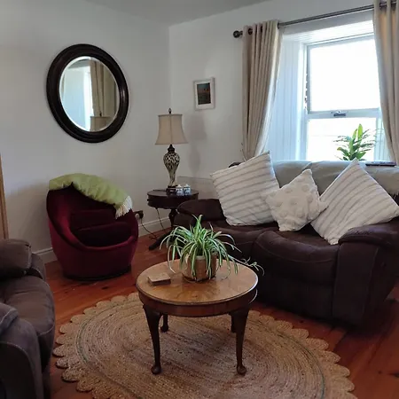 Carney House فندق مبيت وإفطار *